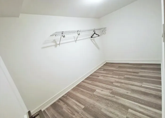 Luxurious & Comfy House Near Chicago, Public Transit & Airports Gasthof