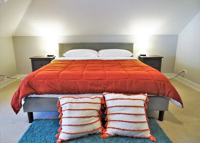 Luxurious & Comfy House Near Chicago, Public Transit & Airports Gasthof