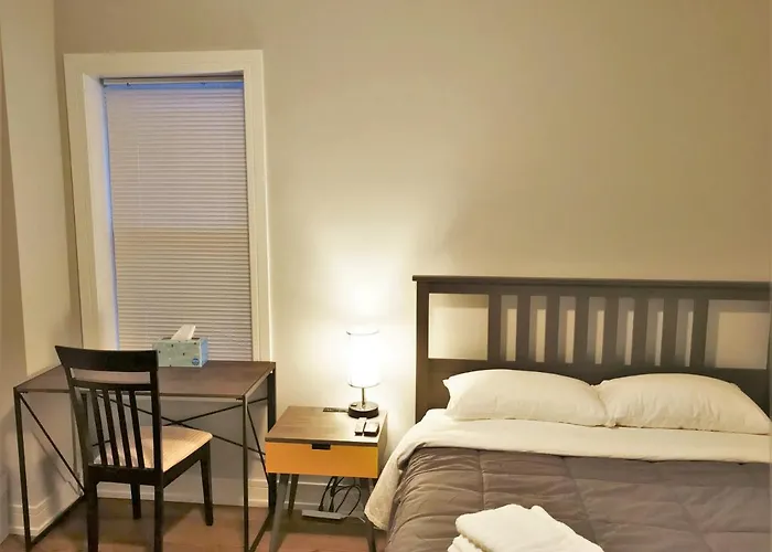 Gasthof Luxurious & Comfy House Near Chicago, Public Transit & Airports Forest Park