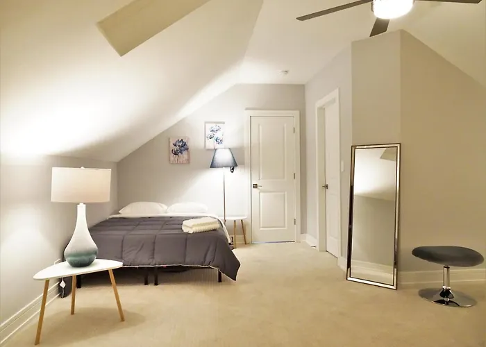 Luxurious & Comfy House Near Chicago, Public Transit & Airports * Forest Park